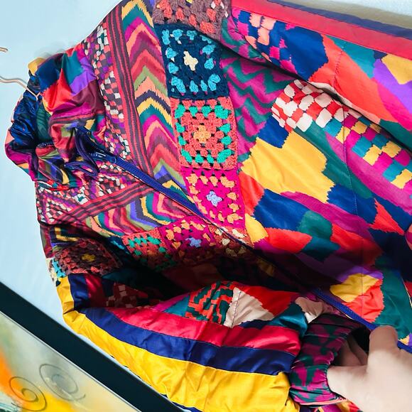 FARM RIO Crochet Patchwork Print Reversible Oversize Puffer Jacket Size Medium - Picture 9 of 16